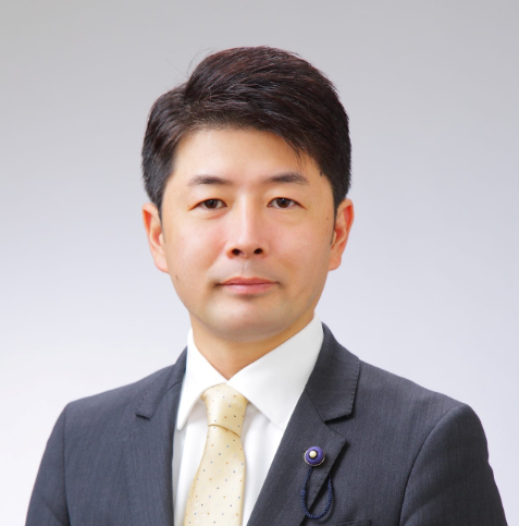 長男の山本健さん　引用元：山本建公式HP