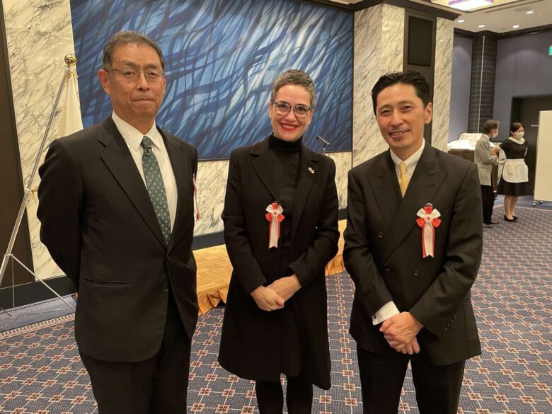 (右)金井正彰局長　引用元：X