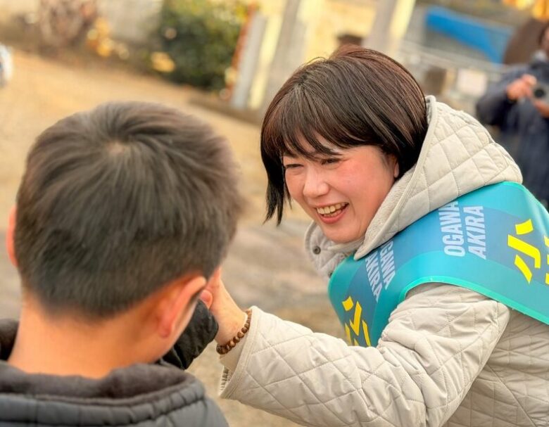 市民との距離を縮めた街頭演説　引用元：小川晶Instagram