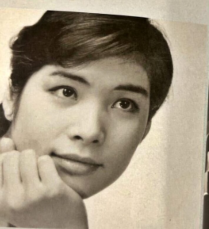 若い頃の久米麗子さん　引用元：Yahoo!オークション