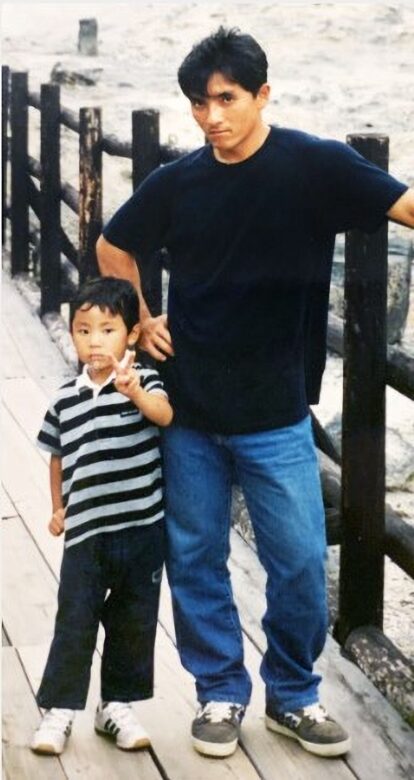 幼い頃の伊藤大海選手と父の清光さんの画像