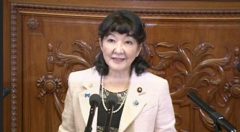 片山さつきの髪型が変の画像