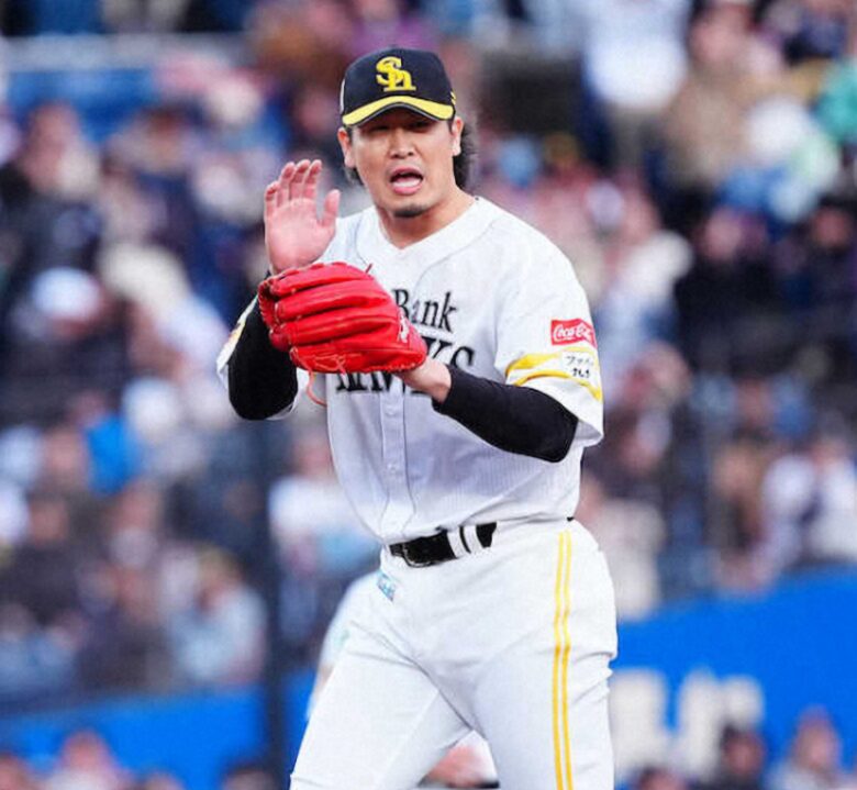 左手を殴打した杉山一樹選手の画像