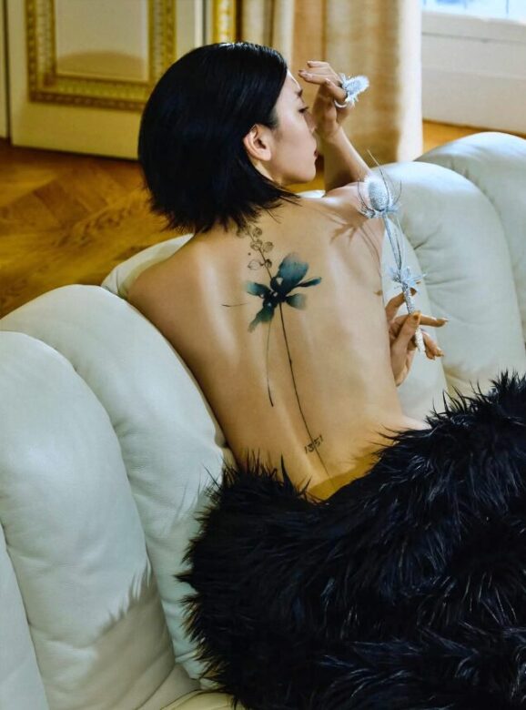 三吉彩花のタトゥーが本物画像