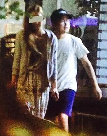 大野智と夏目鈴の岩盤浴デートFRIDAY画像