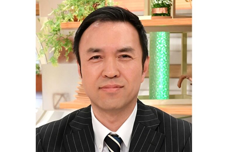 スタジオでほほえむ玉川徹さん(今回の処分は社長の厳重注意で謹慎はなし)